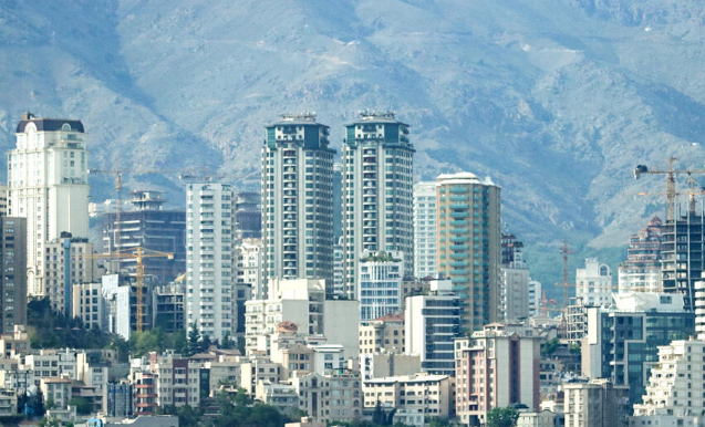 یک متر خانه در تهران به ۴۰ میلیون تومان نزدیک شد/ منطقه ۱۸؛ مسکن ارزان‌‌‌قیمت در پایتخت/ اجاره‌بها دوباره رکورد زد/ چند درصد از معاملات به خانه‌های زیر ۳ میلیارد رسید؟