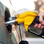 گران کردن «بنزین» در دستور کار نیست/ استفاده از ابزارهای غیرقیمتی برای کنترل قاچاق و مصرف بنزین